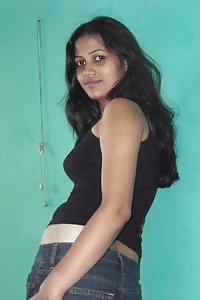 Horny Indian Girl Suhasini Posing Hot