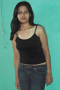 Horny Indian Girl Suhasini Posing Hot