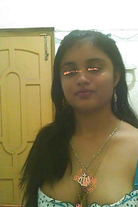 Hot Indian Girlfriend Chandika Nude Pics Leaked