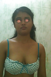 Hot Indian Girlfriend Chandika Nude Pics Leaked