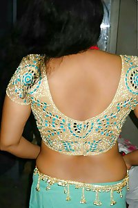 Indian Housewife Strips Naked Free Porn Pics