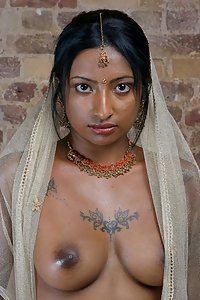 Dark Indian Girl Asha Nude Dance Pics