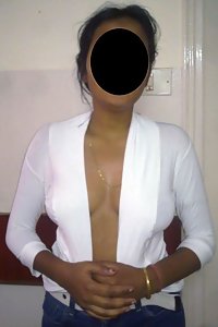 Indian wife opening her blouse for boobs