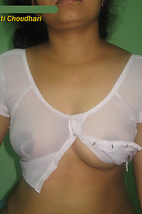 Indian Bhabhi Swati Boob Show From Blouse