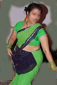 Hot Indian Aunty Sahar Saree Stripped Naked