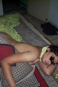 Hot Indian Aunty Sahar Saree Stripped Naked