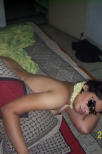 Hot Indian Aunty Sahar Saree Stripped Naked