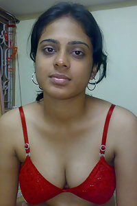 Horny Indian Girl Farha Nude Pics Leaked