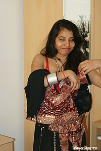 Indian Babe Nude Sexy Dance Gujarati Dress