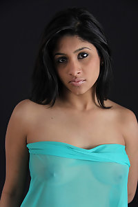 Horny Indian Deepa Rai Showing Milky Boobs