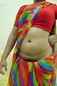 Lusty Indian Housewife Farha Big Boobs Exposed