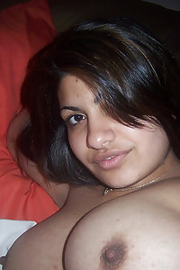 Hot Figure Indian Babe Janki Nude Selfies