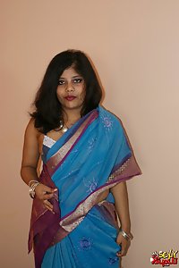 Rupali Indian Sari Stripping Naked
