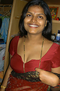 Sexy Indian Housewife Wearing Sexy Sari