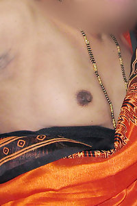 Indian Housewife Shamina Orange Saree Naked