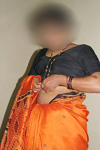 Indian Housewife Shamina Orange Saree Naked