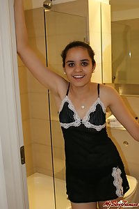 Nude Indian Girl Jasmine Seductive Shower