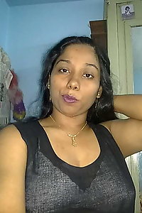 Hot Indian Dusky Aunty Asset Show