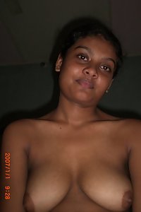 Sexy Indian Girl Lakshmi Nude Selfies