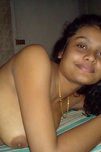 Sexy Indian Girl Lakshmi Nude Selfies