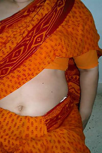 Indian Nude Aunty Farheen Blowjob Pics
