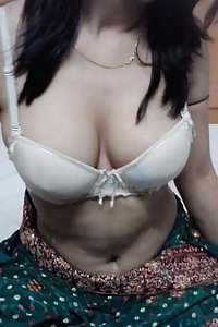 Sexy Indian Bhabhi Kusum Posing Hot On Camera