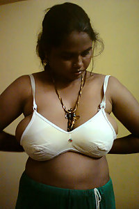 Indian Big Boob Shy Aunty Nude Pics