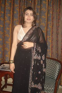 Lusty Indian Bhabhi Razia Saree Stripping Nude