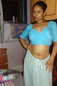 Big Tits Indian Babe Lily Naked For Fans