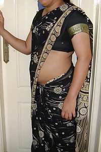 Indian Wife Shaheen Homemade Nude Pics