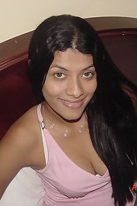 Indian Babe Sheila Boob Exposed In Hotel