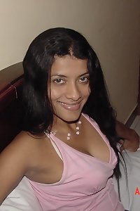 Indian Babe Sheila Boob Exposed In Hotel