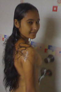 Indian Hot Girl Shower Bath Pics