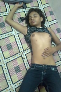 Indian Young Girl Exposed Nude By Boyfriend