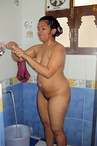 Indian Girl Shower Tits Fondled