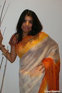 Indian Babe Kavya Sharma Banarsi Sari Nude Pics