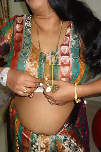 Dark Skin Attractive Indian Wife Nude