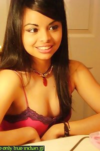 Sweet Indian teen bane Neetu nude