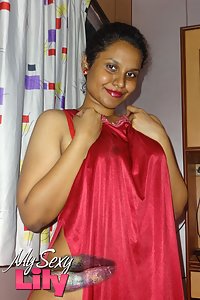 Horny Indian Young College Girls Nude Sexy Boobs