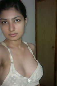 Sexy Indian Muslim Girl Taking Nude Selfies