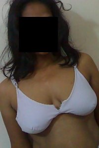 Indian Babe Benish Nude Photoshoot Leaked