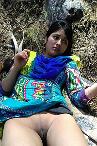 Cute Young Indian College Teen Fucked Outdoor MMS