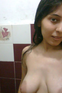 Desi Hot Girl AnuRadha Lying Naked Bedroom Pics