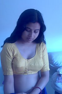 Desperate Indian Bhabhi Shraddha Saree Stripped Nude