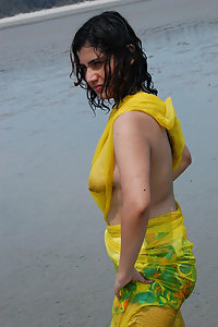 Indian Girl Saira Nude Enjoying On Beach