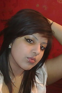 Hot indian college girl Kavita showing off