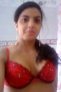 Hot indian college girl Kavita showing off