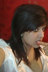 Hot indian college girl Kavita showing off