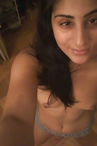 Nude Desi College Babe Self Shot Pictures