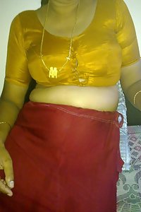 Sexy Indian Housewife Afshan Naked Photographs Leaked